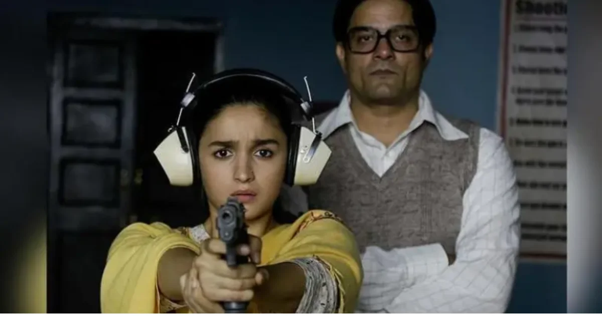 आलिया भट्ट की इन 5 फिल्मो को भूलकर भी मिस न करे 1.3 Raazi
